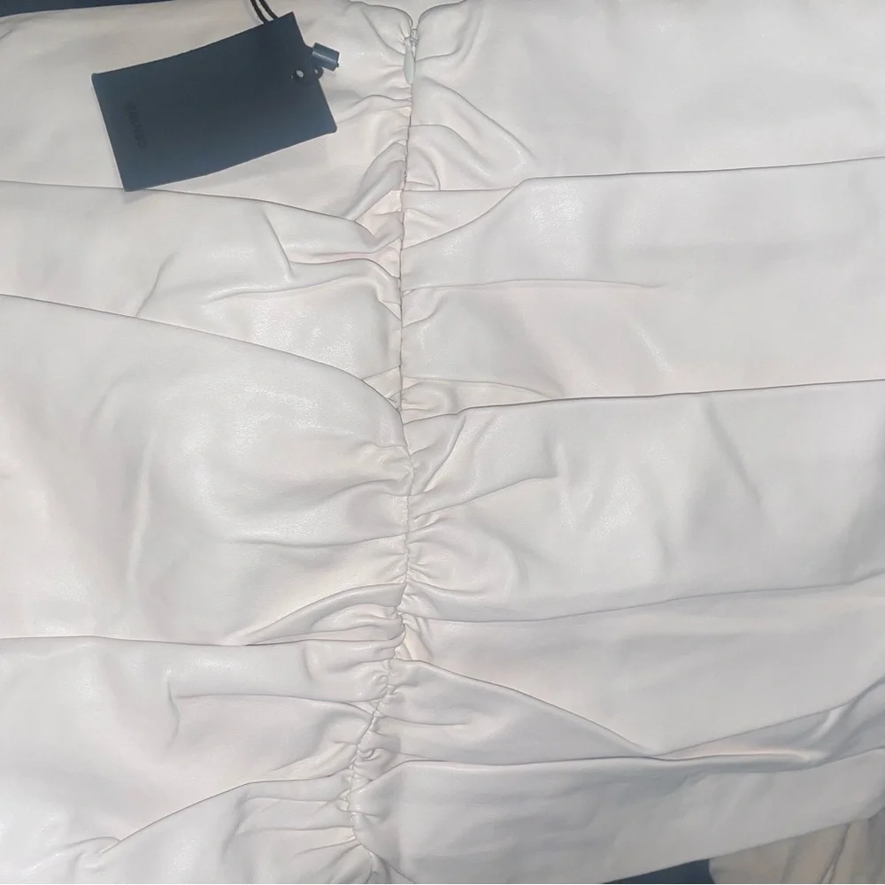 REVOLVE NBD Keoni Mini Skirt in Ivory ✨ NWT Small - Picture 9 of 10